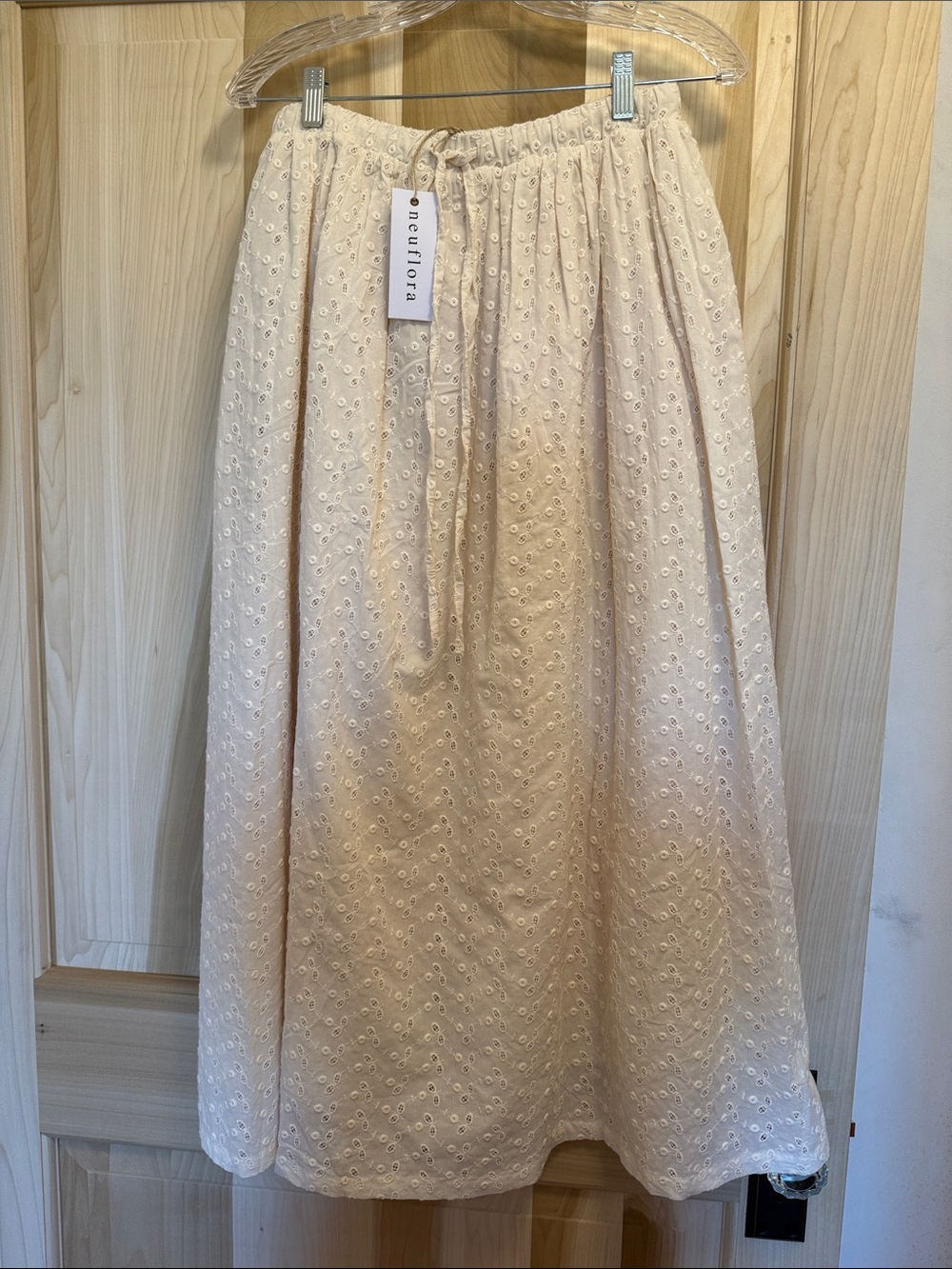 NWT Neuflora Women's Embroidered Eyelet Midi Skirt in Cream